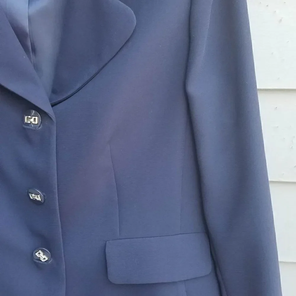 Jones Studio Navy Blazer Size 14